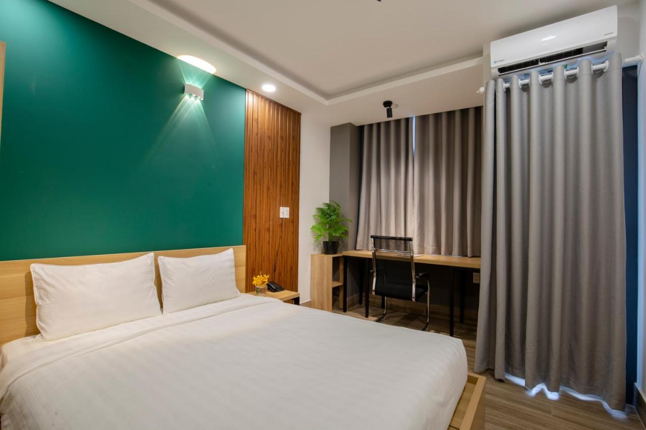 La Hotel Riverside Ho Chi Minh City Exterior photo